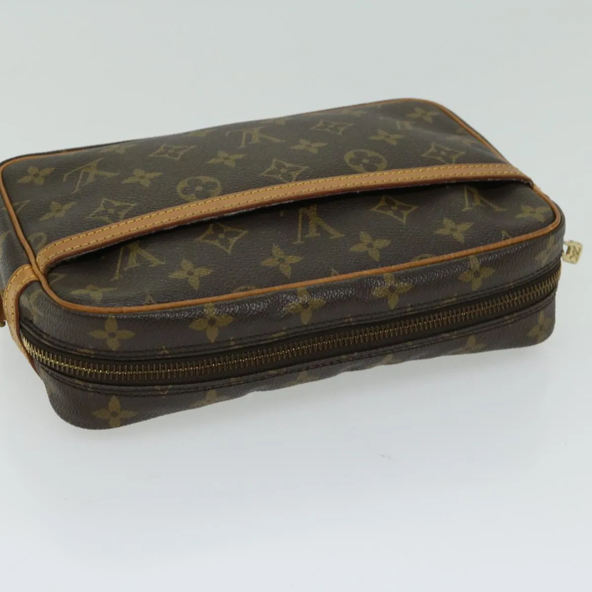 Louis Vuitton Compiegne 23 Clutch Bag Lv