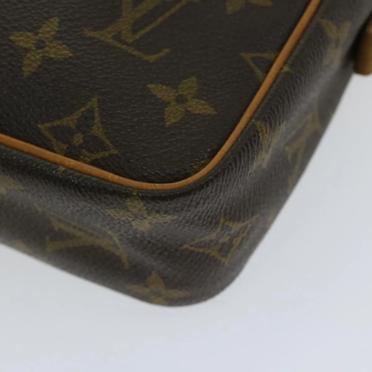 Louis Vuitton Compiegne 23 Clutch Bag Lv