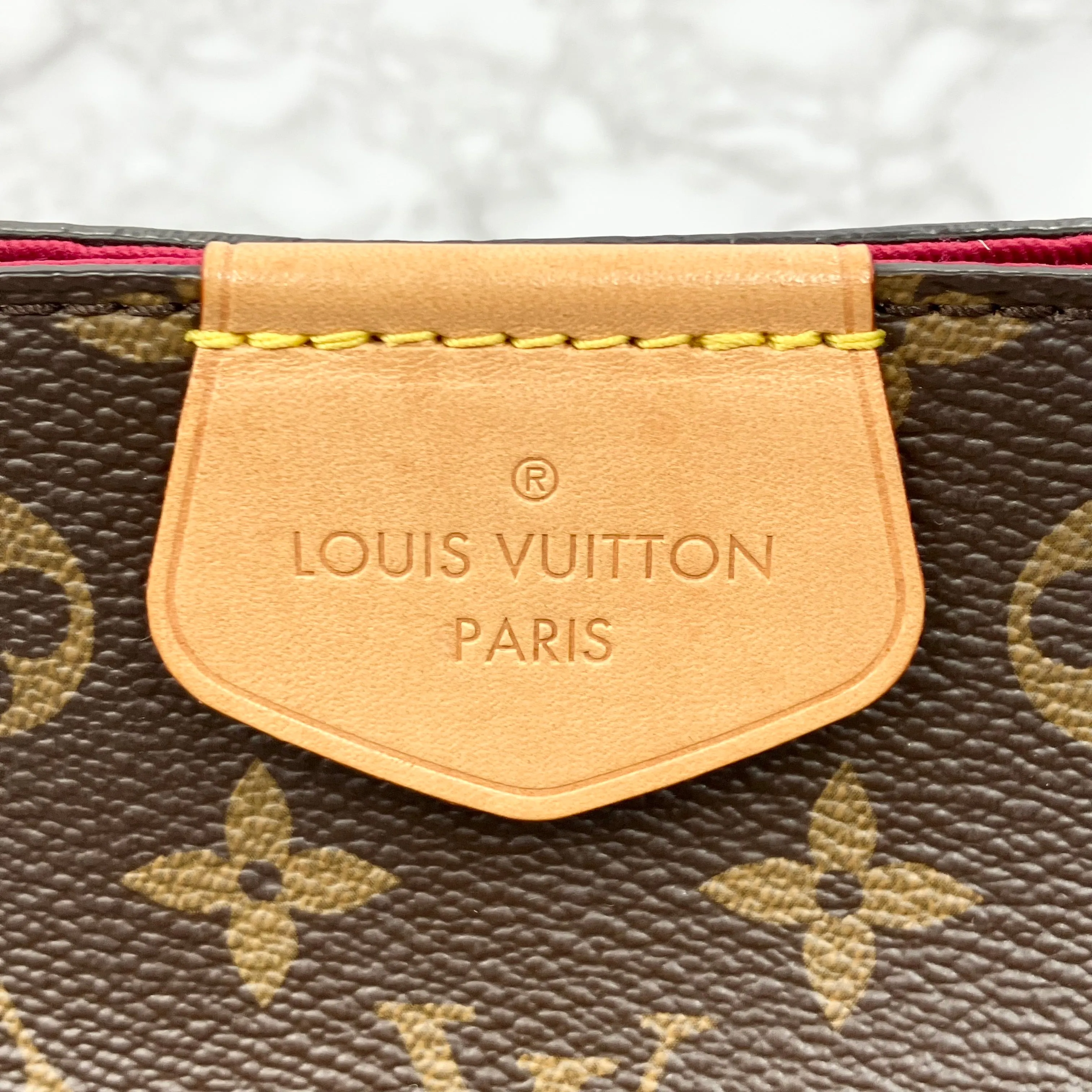 LOUIS VUITTON Graceful PM monogram