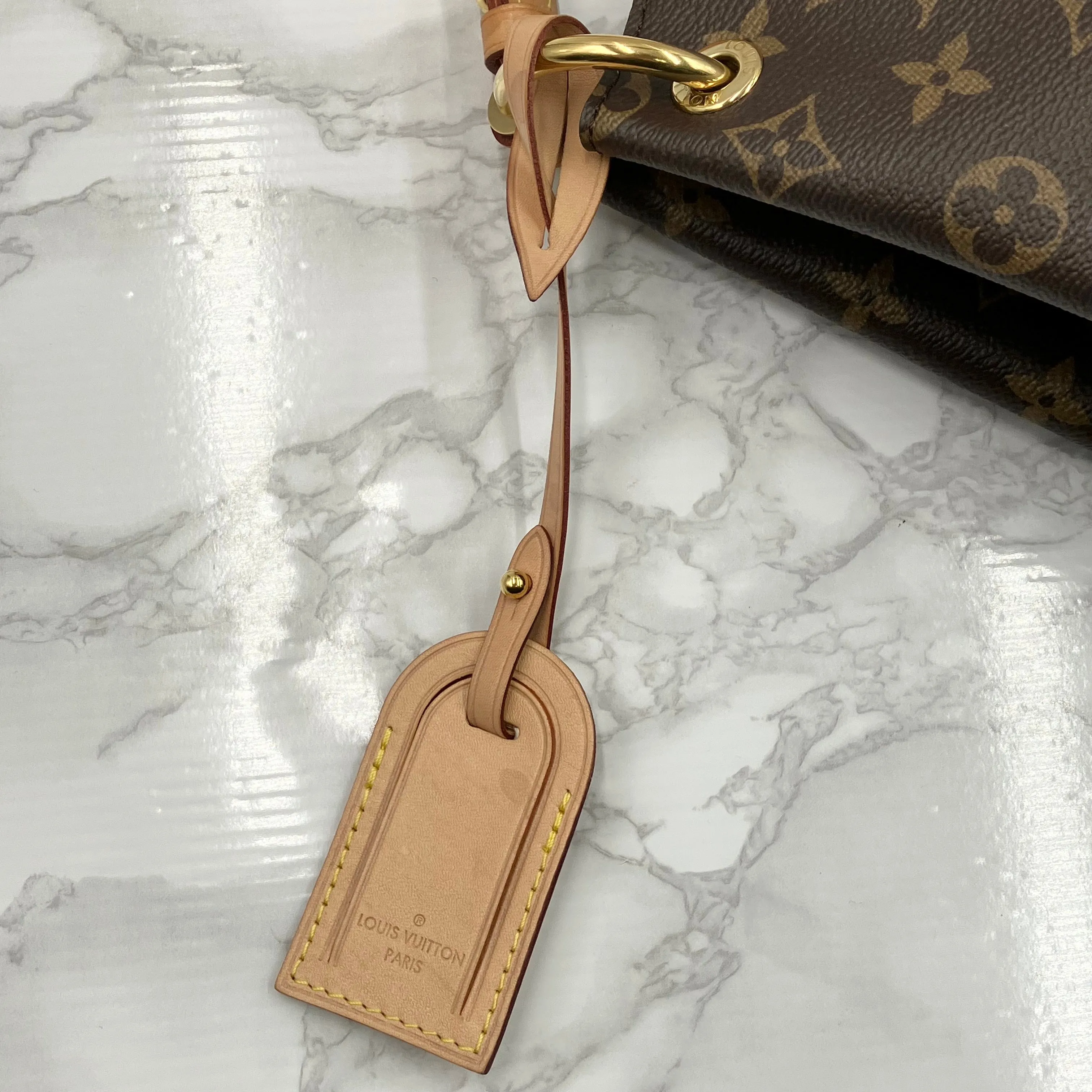 LOUIS VUITTON Graceful PM monogram