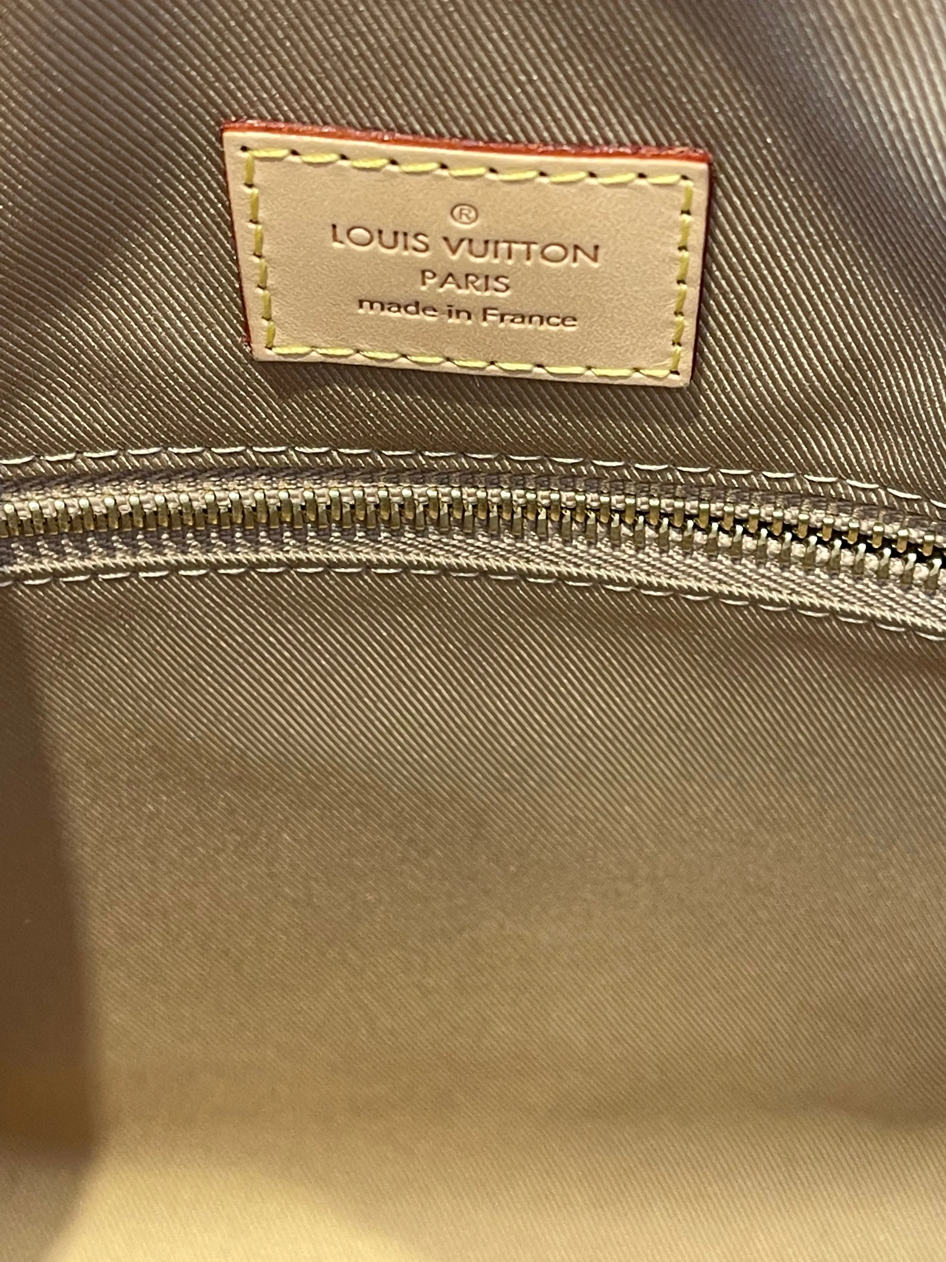 Louis Vuitton Monogram Canvas "Graceful" PM