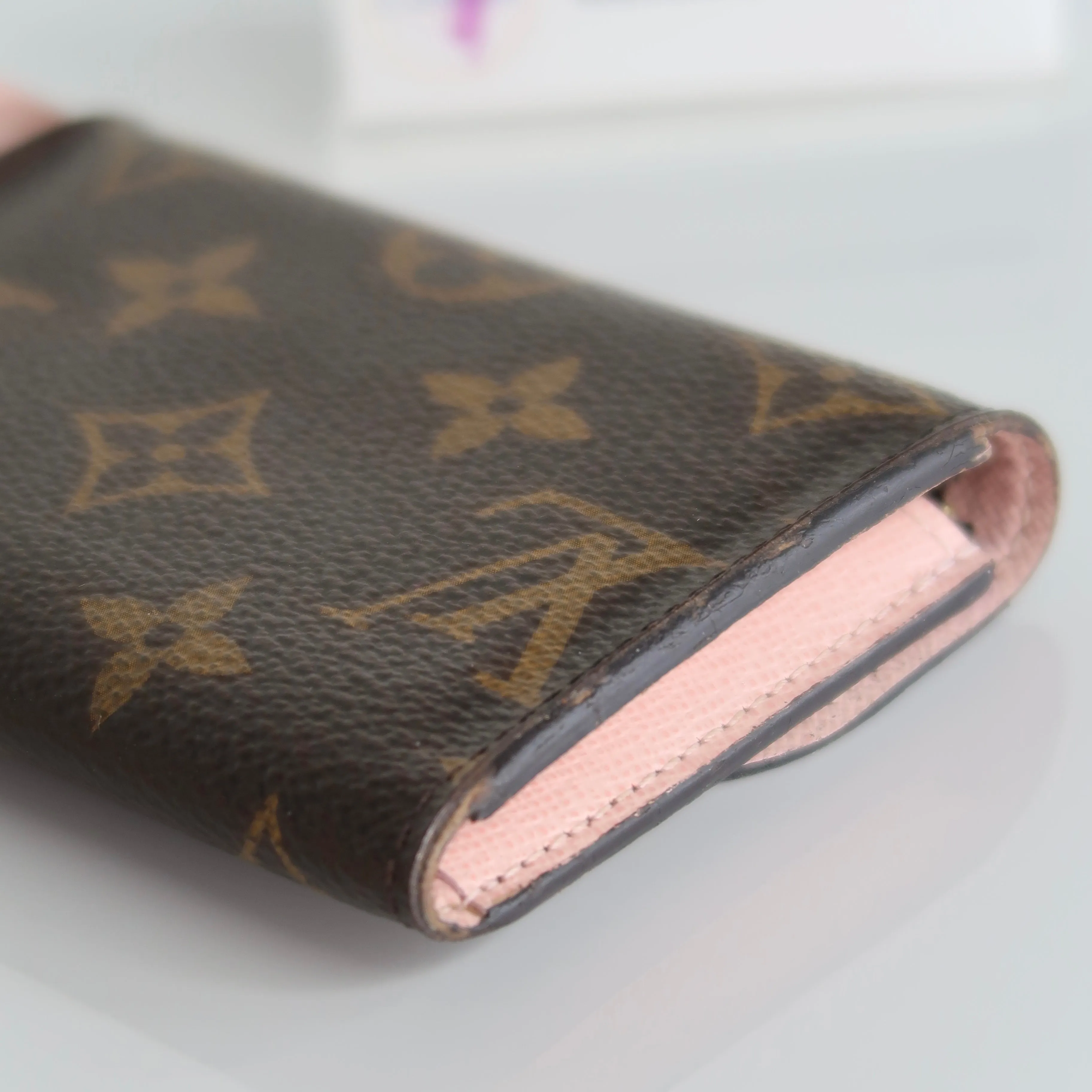 Victorine Wallet